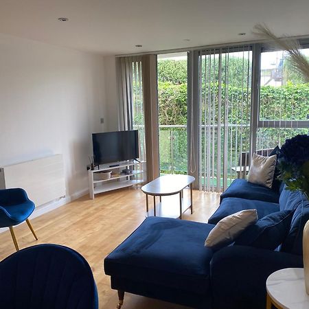 Modern Apartment, Fistral Beach New Quay Kültér fotó