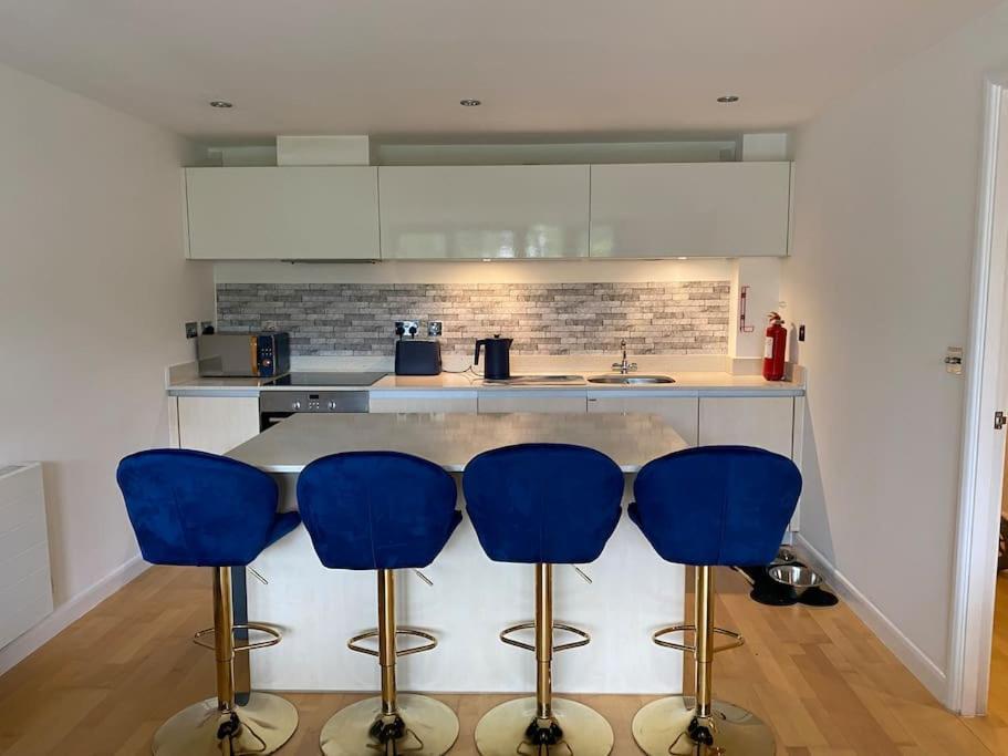 Modern Apartment, Fistral Beach New Quay Kültér fotó