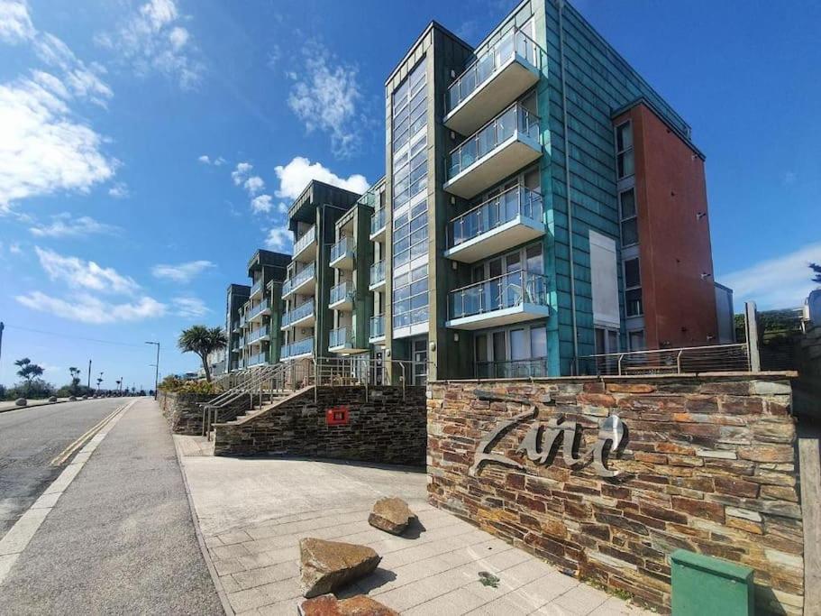 Modern Apartment, Fistral Beach New Quay Kültér fotó