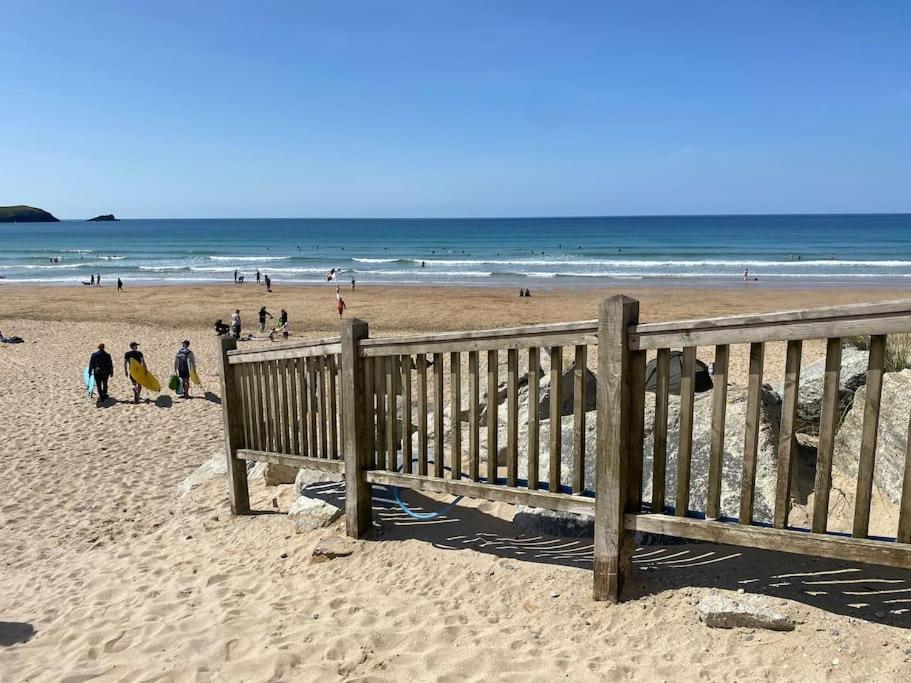 Modern Apartment, Fistral Beach New Quay Kültér fotó